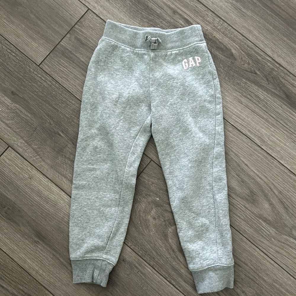 Girls gap sweat pants size 5